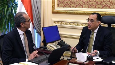 رئيس الوزراء يستعرض مع وزير الاتصالات عددًا من ملفات عمل الوزارة