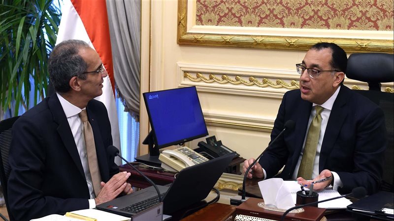 رئيس الوزراء ووزير