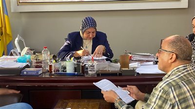 محافظ الإسكندرية: عقد لقاءات جماهيرية بالمواطنين للاستماع لهم ومناقشة مطالبهم