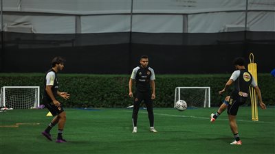 السوبر المصري، زعلوك يشارك في تدريبات الأهلي بعد تعافيه من نزلة برد