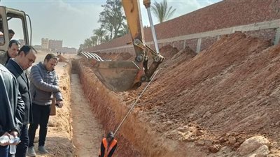 الاسكان: بدء تنفيذ خط مياه شرب رئيسي لتغذية توسعات مدينة الشروق