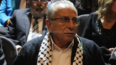 علي بدرخان لـ فيتو: الكوفية الفلسطينية شعار المهرجانات المصرية لدعم الشعب الفلسطيني