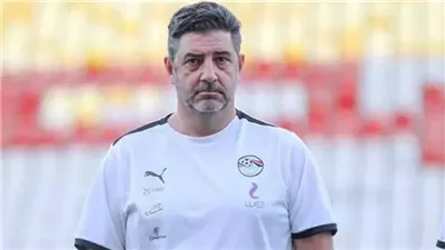 استشار معاونيه وحدد موقفه، قرار وشيك من فيتوريا بشأن عبد الله السعيد