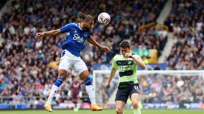 موعد مباراة إيفرتون ضد مانشستر سيتي في الدوري الإنجليزي والقناة الناقلة 