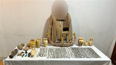 ضبط أحد الأشخاص بالمنيا لحيازته قطع أثرية