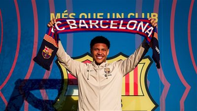 برشلونة يوافق على بيع فيتور روكي للهلال السعودي