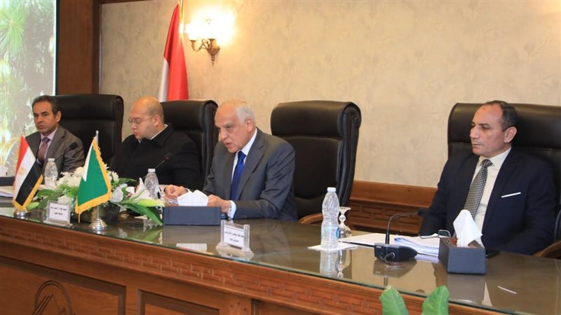 المجلس التنفيذي بمحافظة