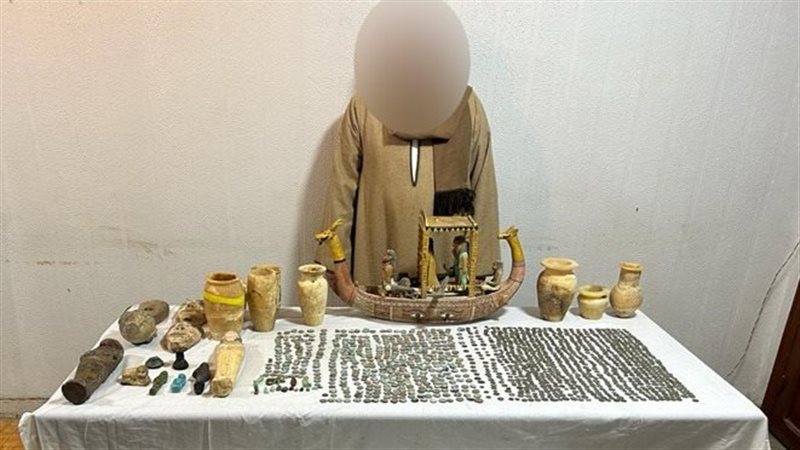 ضبط أحد الأشخاص بالمنيا