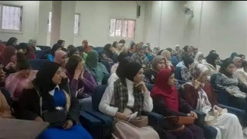 جانب من الندوات التثقيفية