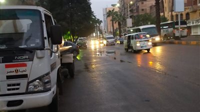 محافظ الجيزة يتابع جهود الوحدات المحلية في رفع آثار الأمطار (صور)