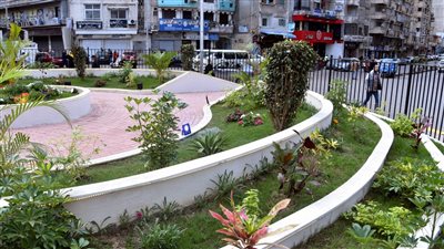 محافظ الإسكندرية يفتتح أعمال تطوير ميدان المندرة الجامع بالمنتزة