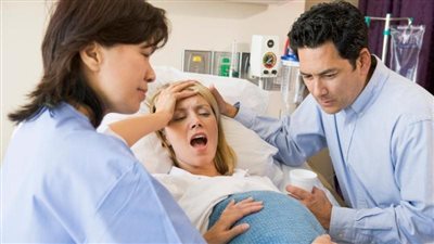 تفسير حلم الولادة في المنام وعلاقته بسداد الديون وسماع خبر سار قريبا 