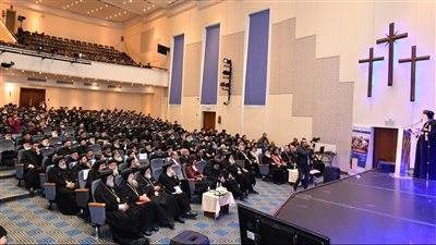 البابا تواضروس يلتقي كهنة الرعاية بقطاعات القاهرة الرعوية