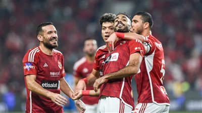 الخطيب يهنئ لاعبي الأهلي بالفوز بكأس السوبر المصري