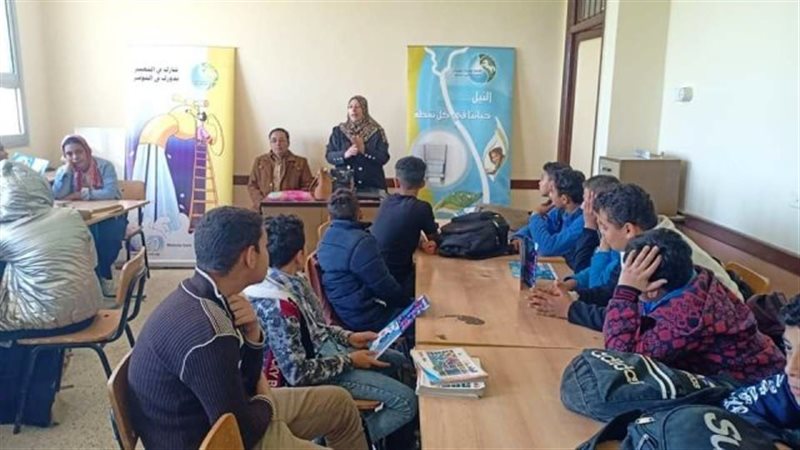 المحافظ يُشيد بإدارة