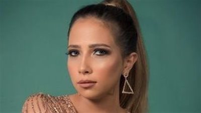 وفاة والد الفنانة إيمي إسلام