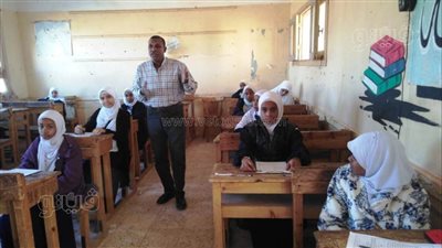 تنظيم ندوات تعريفية لنشر ثقافة السلامة والصحة المهنية بالمعاهد الأزهرية بأسوان (صور)