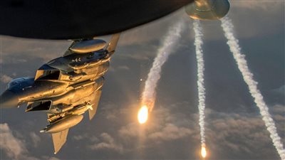 قتلى وجرحى في غارات أمريكية على مواقع إيرانية في البوكمال السورية