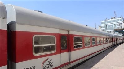 وزير النقل يشدد على ضرورة اتباع تعليمات تشغيل القطارات 