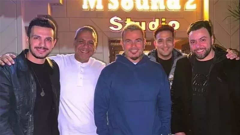 فريق عمل ألبوم عمرو