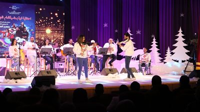 رئيس قصور الثقافة يشهد احتفالية العام الجديد على مسرح السامر (صور)