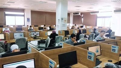 رئيس جامعة القناة يتابع امتحانات «الإسماعيلية الأهلية» (صور) 