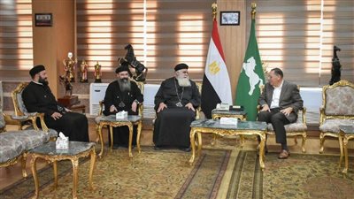 محافظ الشرقية يستقبل وفدًا كنسيًا من ميت غمر ودقادوس 