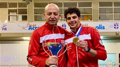 اللاعب محمد ياسين يفوز بالميدالية الذهبية في كأس العالم للسلاح باليونان 