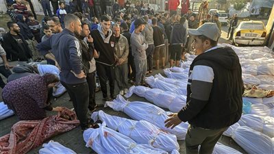 استشهاد 4 فلسطينيين بينهم صحفي وشقيقته في قصف قوات الاحتلال مخيم النصيرات وجنين