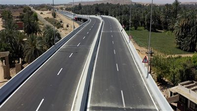 النقل تنشر تصويرًا جويًا عن أهم مشروعاتها في أسوان (فيديو)