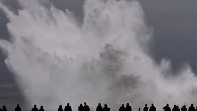 الأرصاد تحذر من الملاحة البحرية غدا بالبحر الأحمر