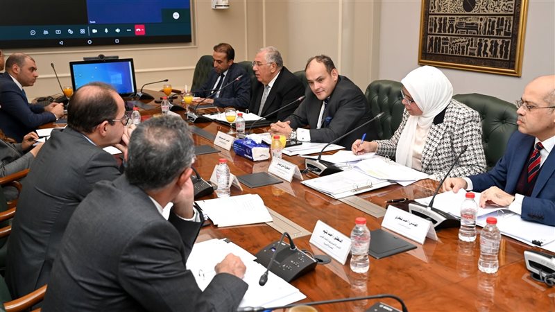 اجتماع وزير التجارة