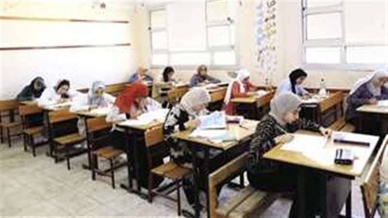 امتحانات الصف الأول