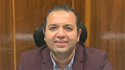 مدير مركز العيون بجامعة المنصورة يفوز بمنصب السكرتير العام للجمعية الرمدية المصرية