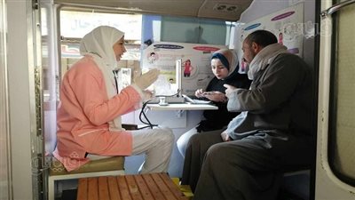 انتشار الفرق الطبية أمام الكنائس بالشرقية تزامنًا مع احتفالات عيد الميلاد المجيد (صور)