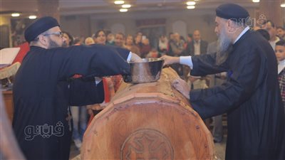 الاحتفال بعيد اكتشاف رفات الأم دولاجي وأولادها الأربعة بكنيستها بإسنا (صور)