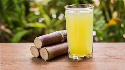فوائد عصير القصب، يحمي من السرطان ويفتت الحصوات ويقوي اللثة والأسنان 