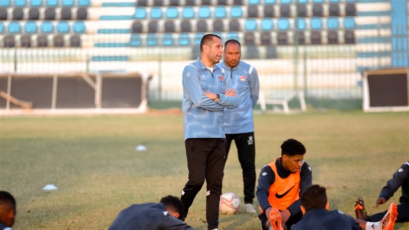 غزل المحلة، فيتو