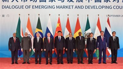 مصر تستعيد الدبلوماسية الناعمة مع دول البريكس.. افتتاح خط طيران مباشر بين القاهرة ونيودلهي.. والسماح للسائحين الصينيين بالحصول على تأشيرة دخول اضطرارية من المنافذ والمطارات