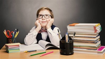 الوصايا العشر لمساعدة الأبناء على الاستعداد للامتحانات، واحترس من 7 أخطاء كارثية