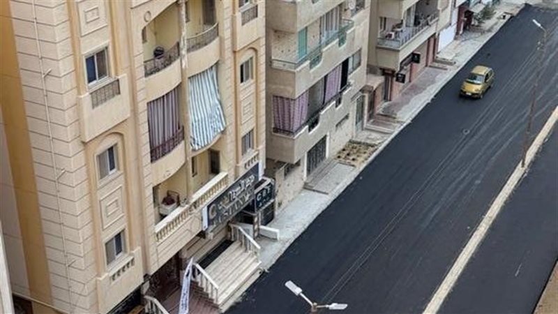 جانب من أعمال الرصف،