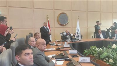 وزير النقل يعنف مستثمرا بمؤتمر سياحة اليخوت: أنت متعرفش يعني إيه منصة رقمية