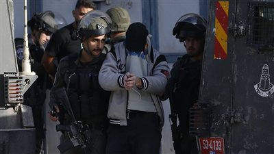 حقوق الإنسان تدين الاحتلال بسبب حملات الاعتقال المكثفة للمواطنين الفلسطينيين 