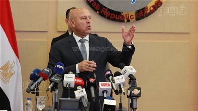 وزير النقل: تسلمنا سفينة 