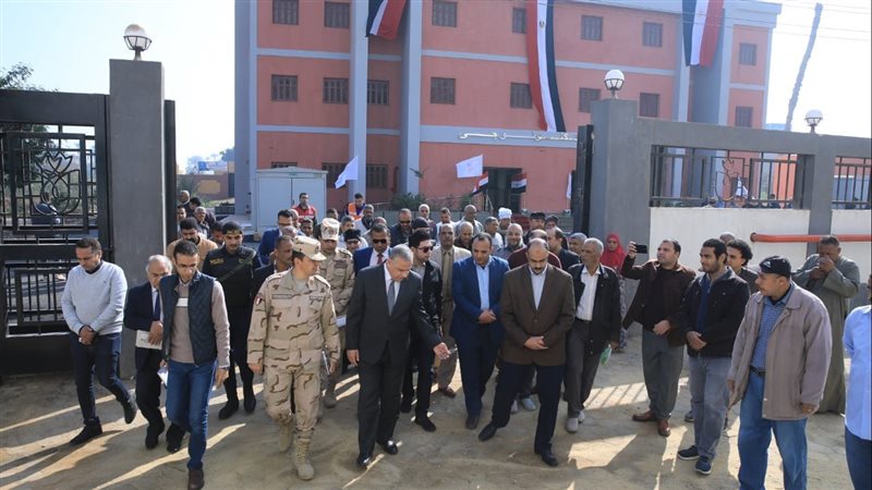 محافظ سوهاج يتفقد
