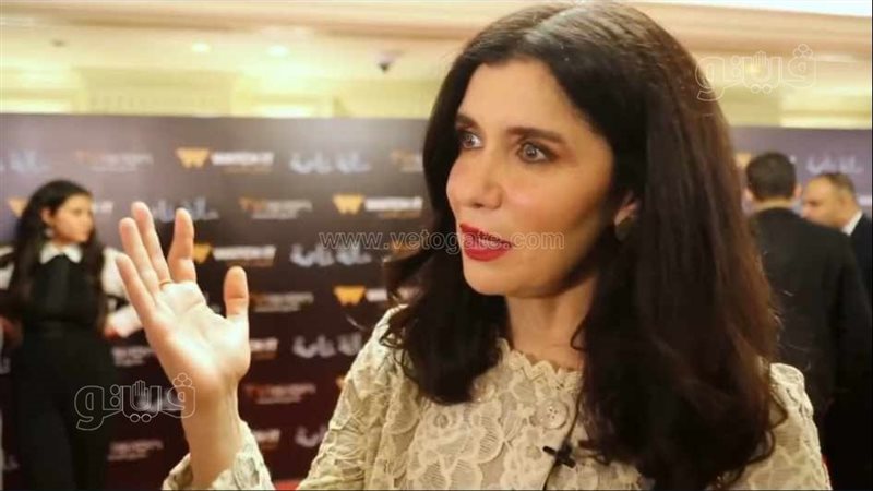 غادة عادل، فيتو