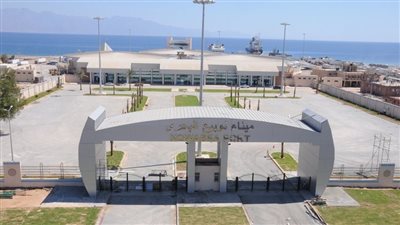 تداول 14 ألف طن بضائع بموانئ البحر الأحمر