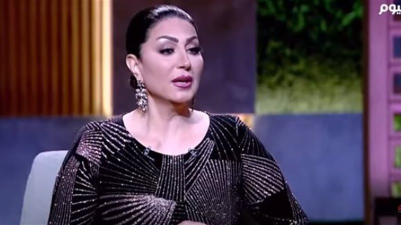 الفنانة وفاء عامر،