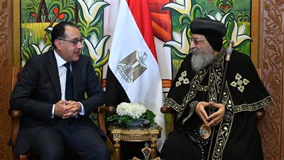 رئيس الوزراء يهنئ البابا تواضروس بعيد الميلاد: نقدر مواقفكم دومًا
