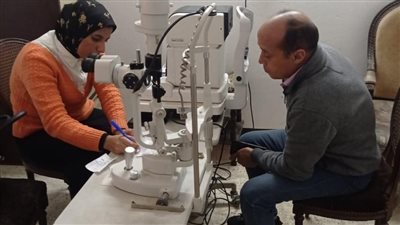 الكشف على 302 مواطن خلال قافلة طبية بقرية قليشان بالبحيرة (صور)